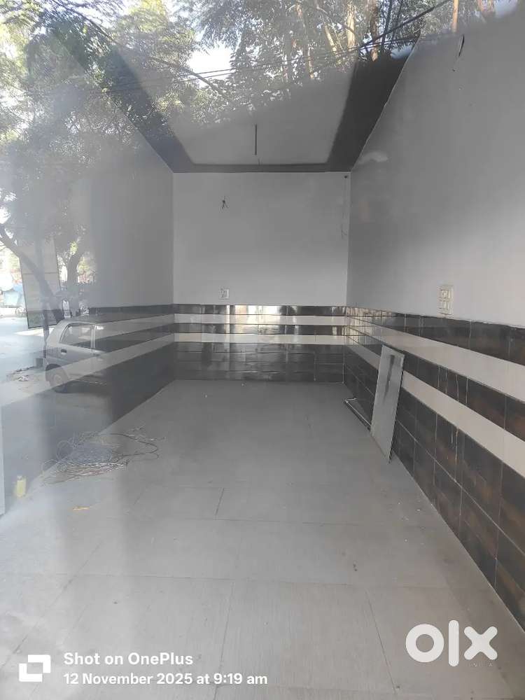 Unfurnished with complete fall cieling