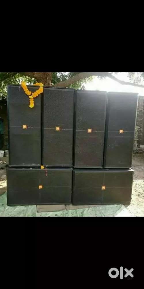 DJ setup 6top 2dubal bass