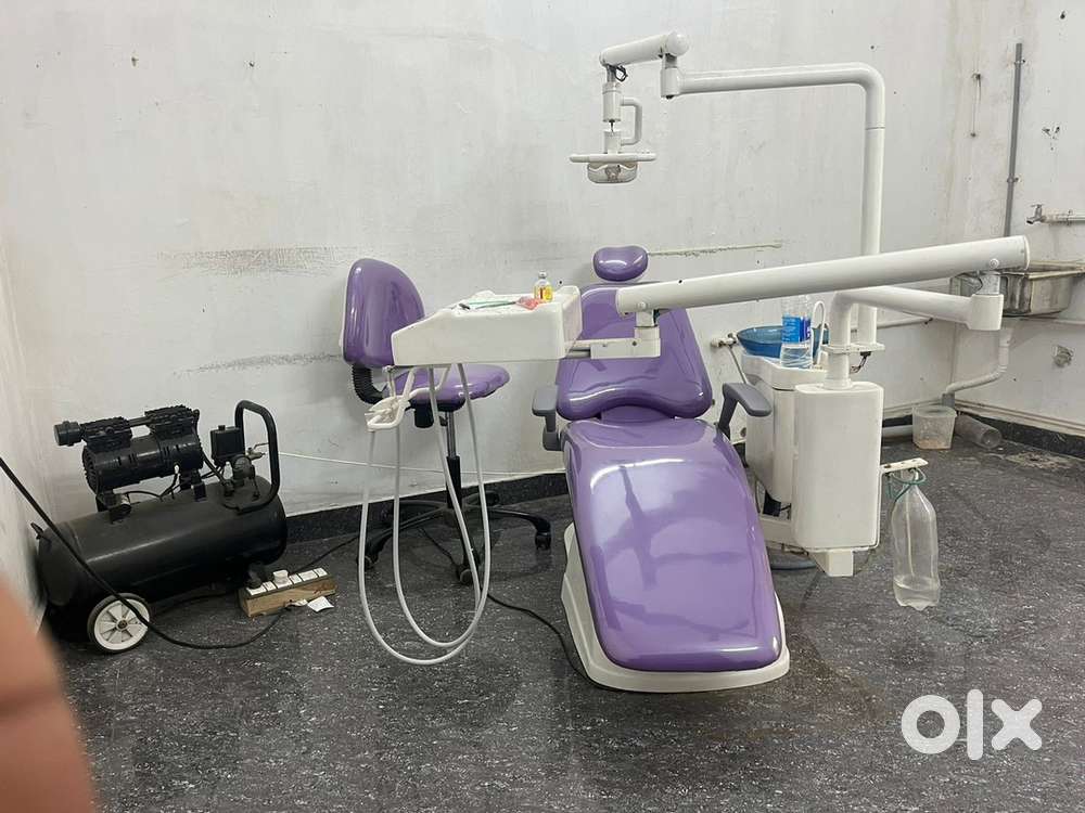 Dental chair with compressor 70000
