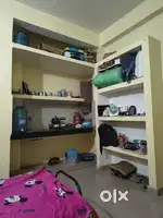 Male room partner ki jarurt hai