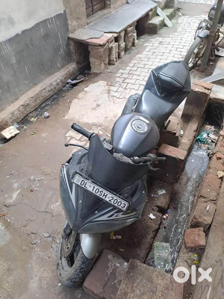 Koii kami nhi hai ok hai gadi