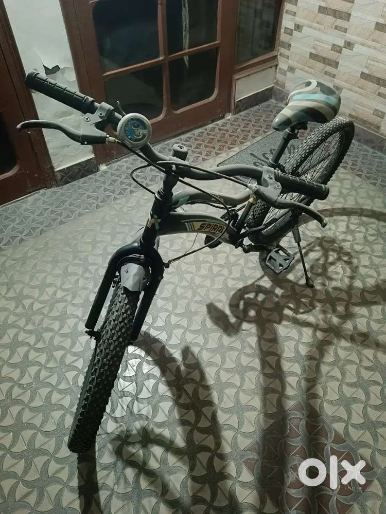 Bicycle for kids aging 12 to 14 years