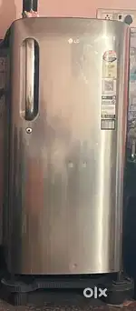 Lg fridge 1 yers old