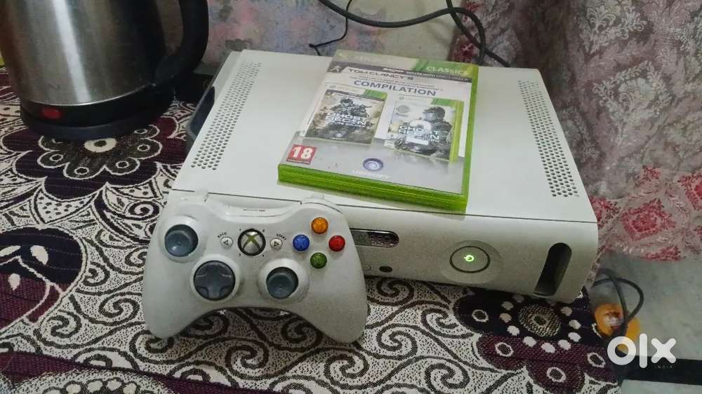 Xbox 360 new condition working properly/xbox one