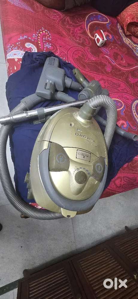 Eureka Forbes Futuro Vaccum Cleaner