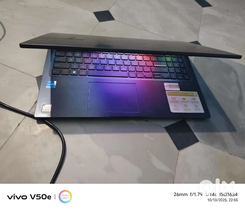 ASUS vivobook 15