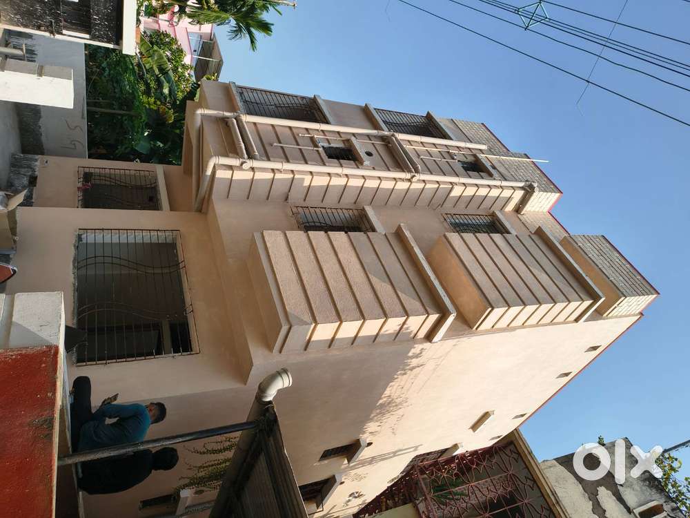 3bhk 950sqft(approx). flat for sale in very lucrative price