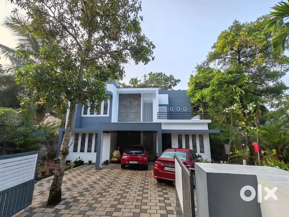 10 Cents land 4 BHK Villa in Alappuzha.