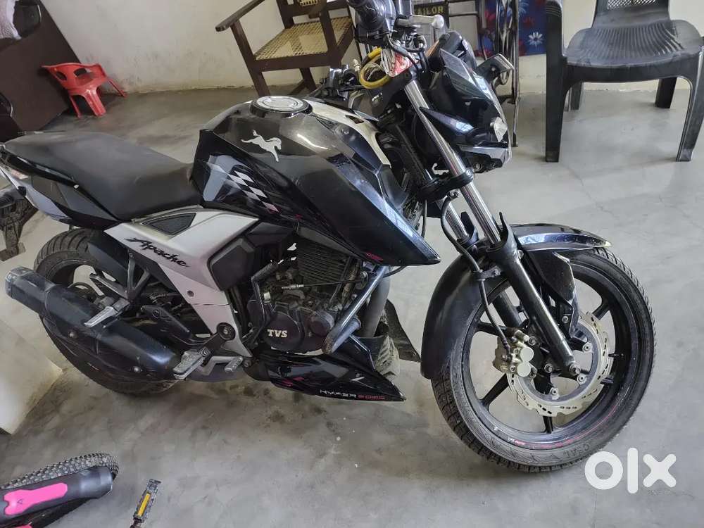 Apache RTR 160 4V