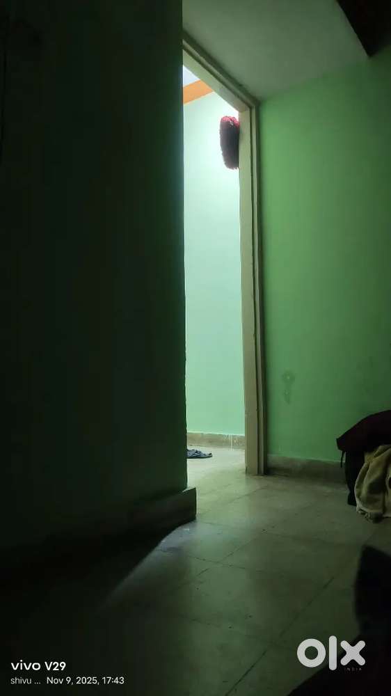 Need male hindu roomates