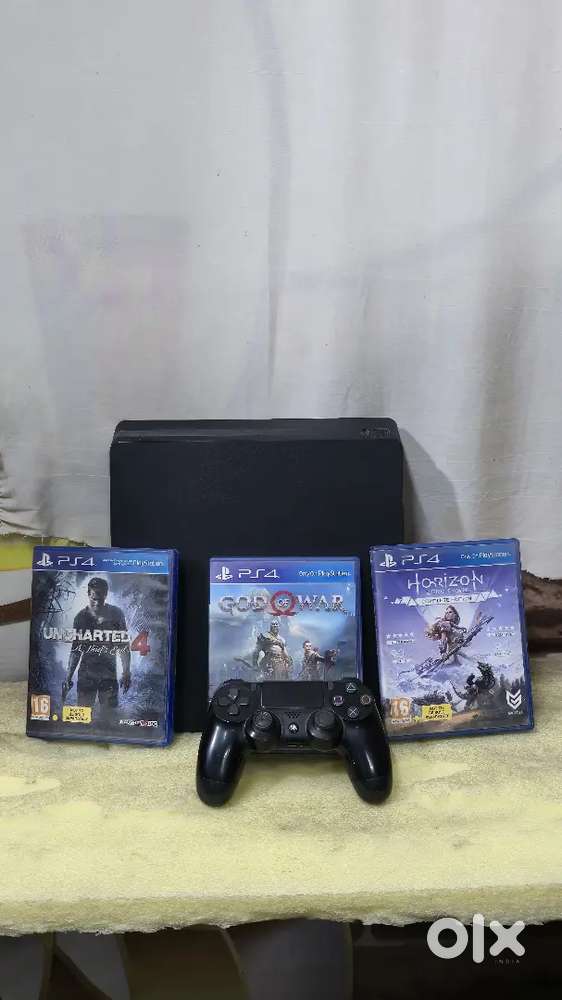 PS4 super slim 1TB good condition