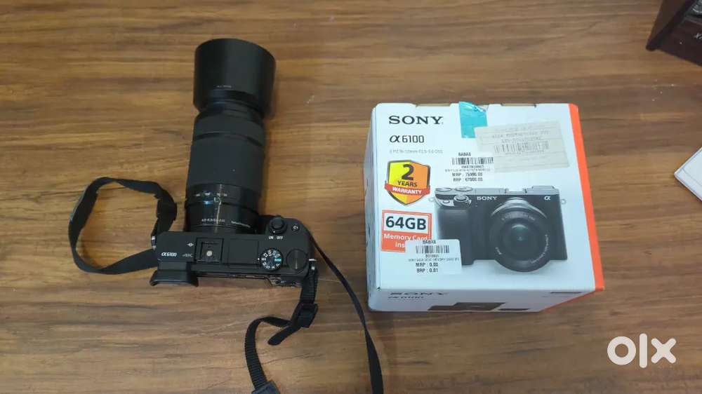 Sony 6100 camera with 55 - 210 lens