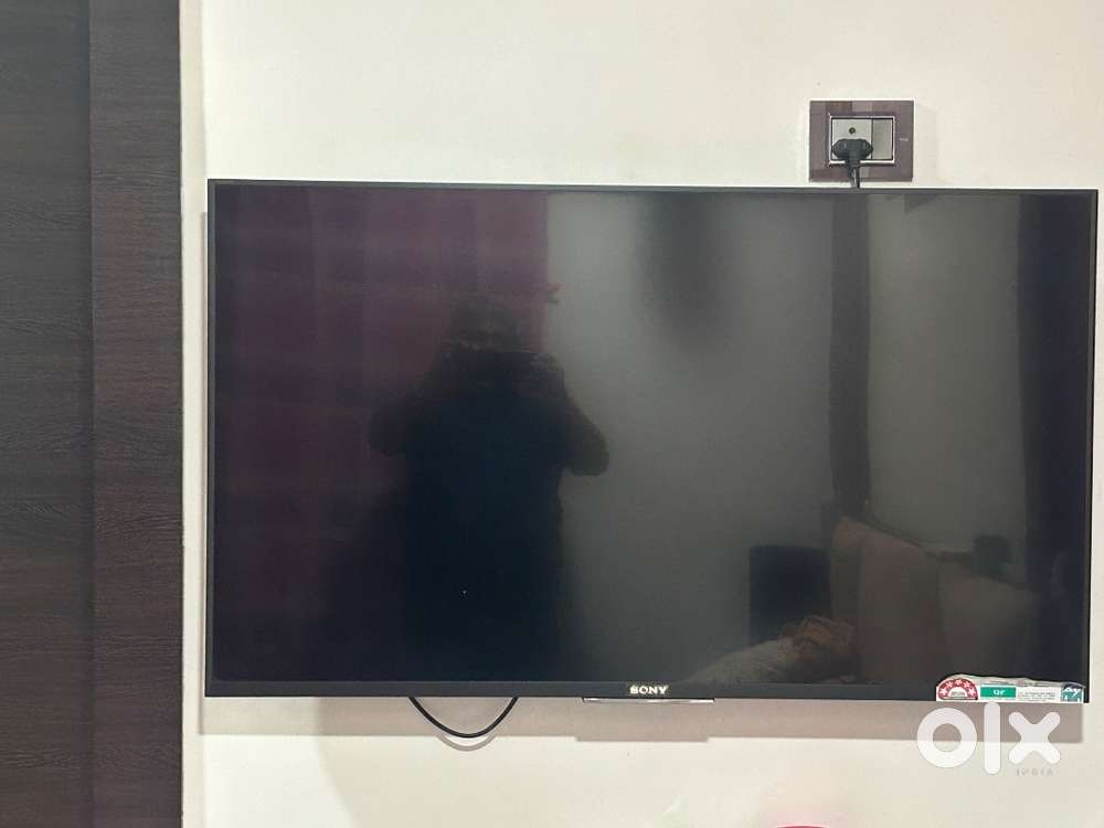 Sony Bravia 43” TV