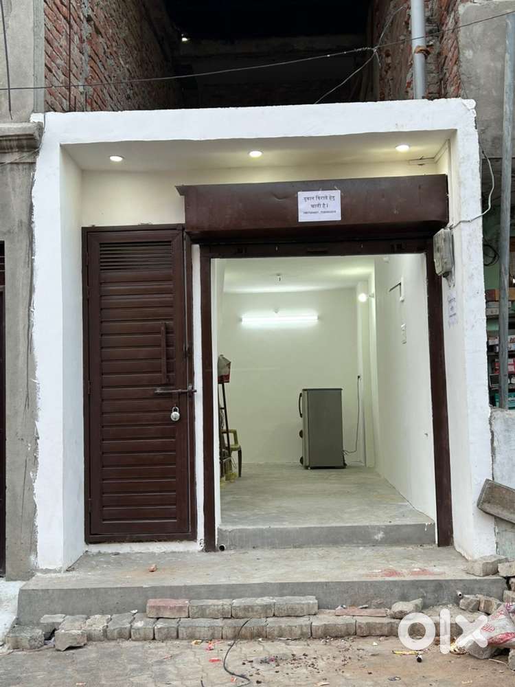 Shop available for rent with negotibale Rent
