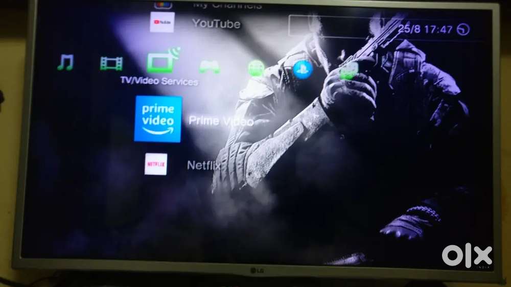 PS3 Slim 500GB with 1 controller , all accessories and box for 11300