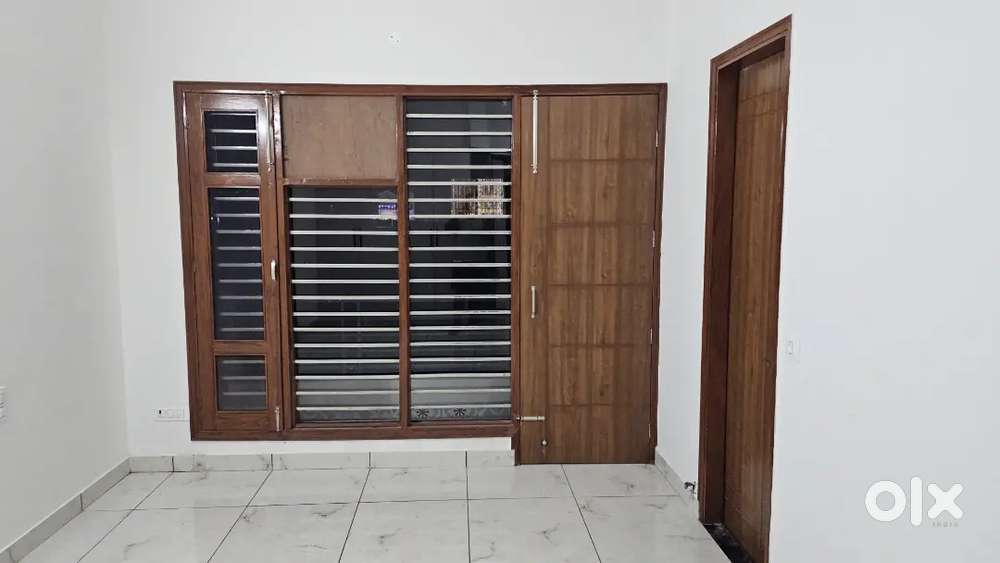 6 BHK HOUSE FOR RENT SUNNY  ENCLAVE