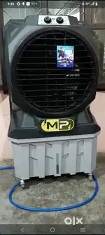 Sell my big cooler 150 litre only one day old with one year warranty