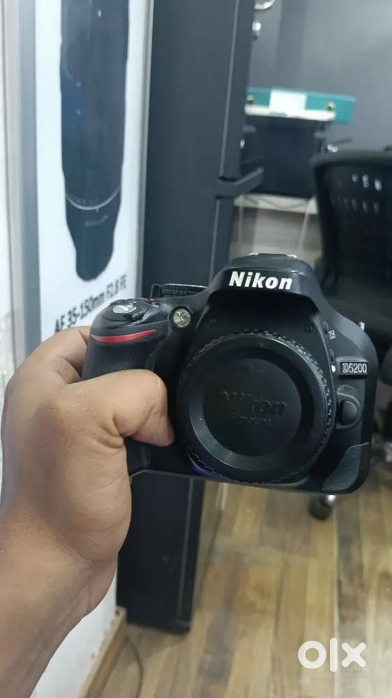 Nikon  D5200 Lens 18-55 F3.5-5.6
