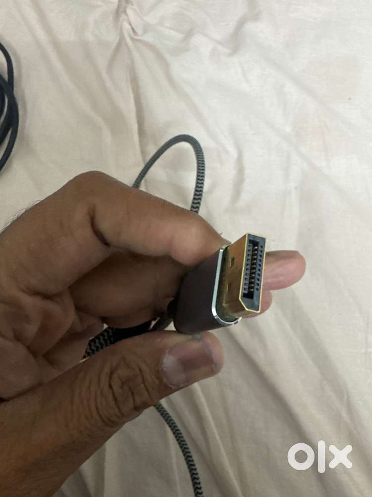 Display port cable (USB-C to Display Port) and a 4k HDMicanle