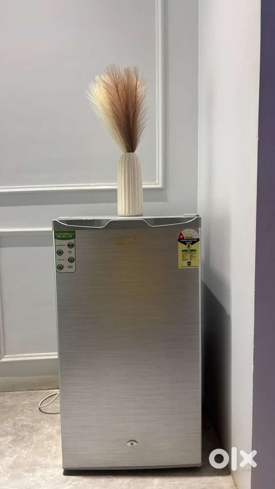 Croma 90ltr Fridge