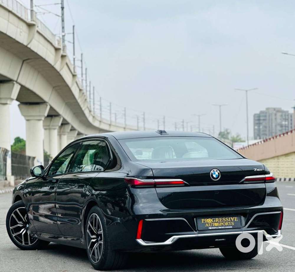 BMW 7 Series 3.0 740i Sedan, 2023, Petrol