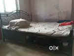 5 X 6 feet Bed