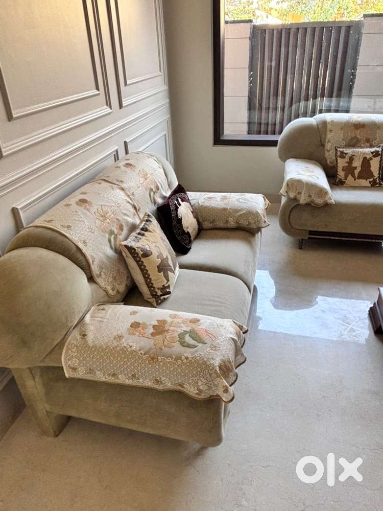 9 seater sofa