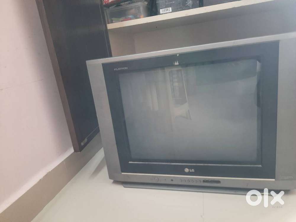 LG FLATRON 200Program TV in good condition.