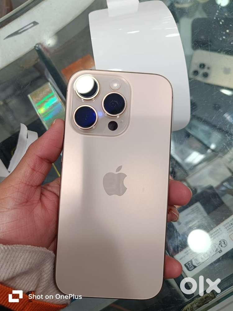 Iphone 16 pro desert titanium