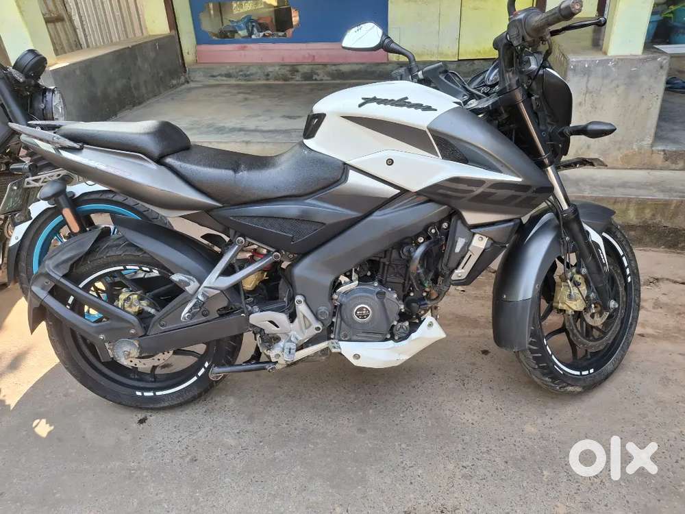 Urgent ns 200 bs4