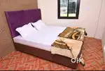 9 Room Geust house available in assi ghat