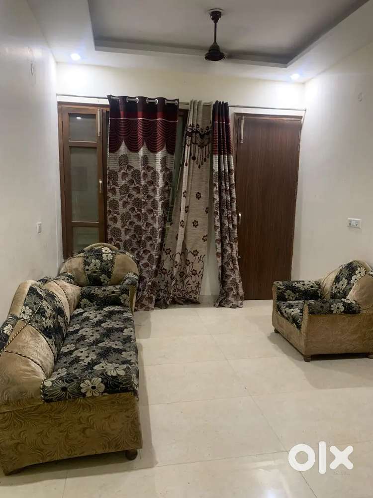 2BHK flat ready to move fully furnished