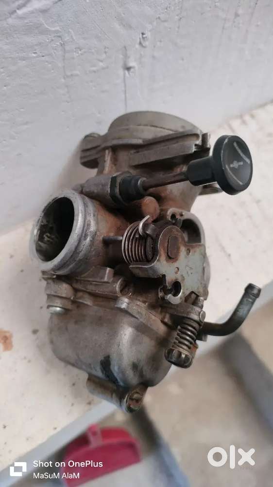 Bajaj Pulsar 150 2018 model Carborator