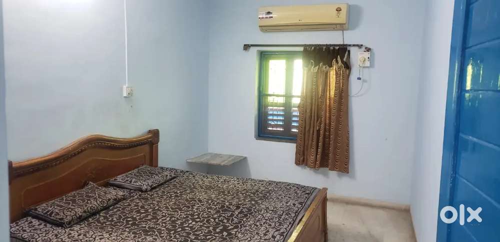 1 BHK Furnished independent house/flat on Rent - Subhanpura vadodara