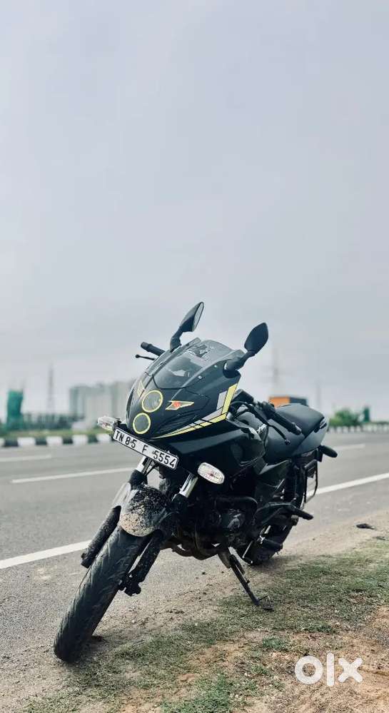 Pulsar 220f