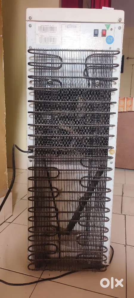 Running condition with hot and cold water and chilling compartment