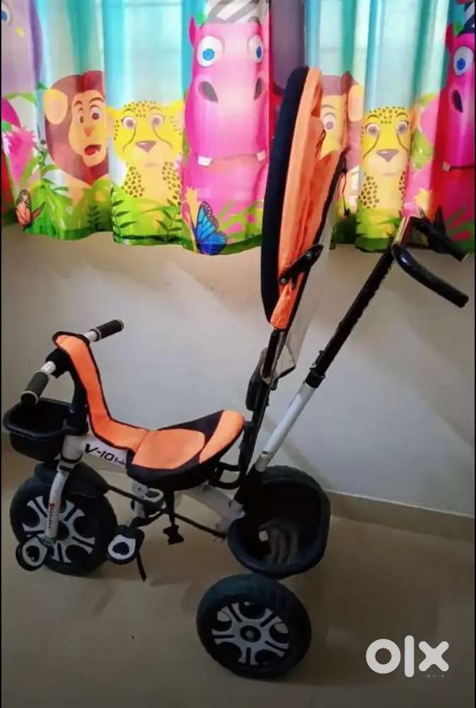 V10 tricycle