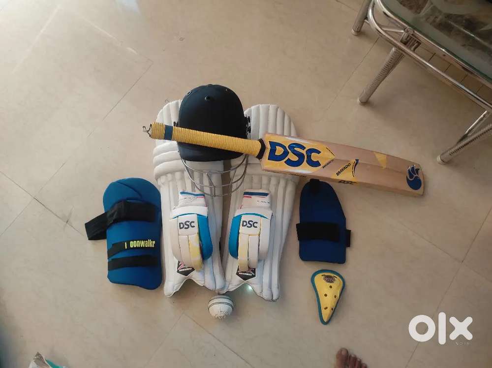 Cricket Kit (Very less used )