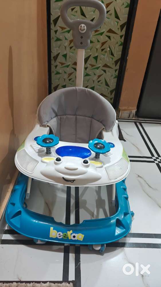 Baby walker/ Jhulaa / palna