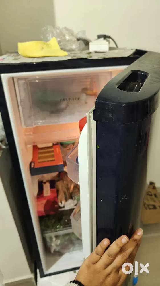 5-Month-Old Whirlpool Single Door Fridge – Excellent Condition