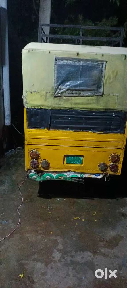 े रिक्शा 70000