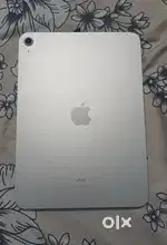 I Pad 10th gen 256 Gb with 3k worth Back Case