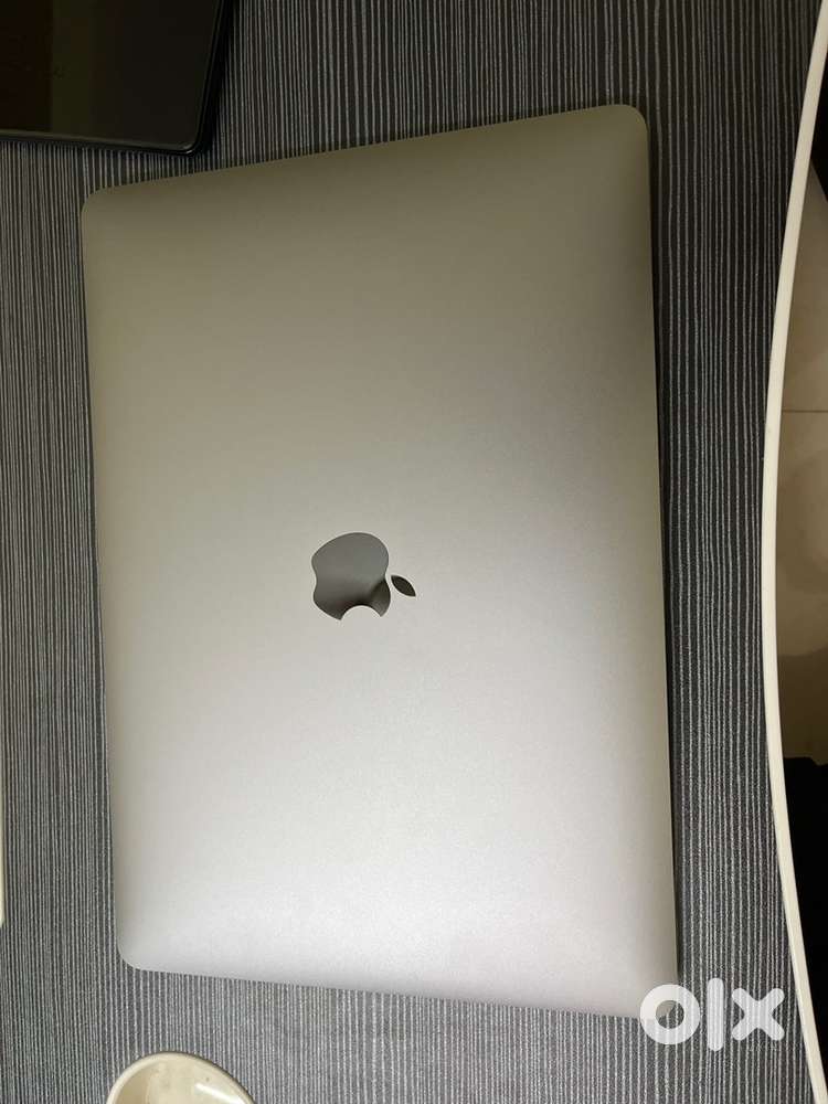 Apple macbook M1