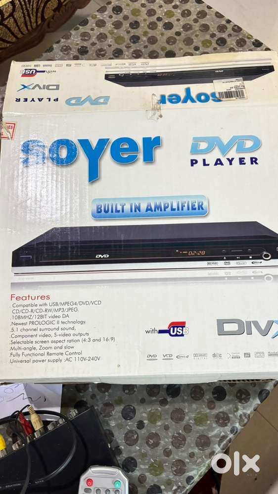 Soyer DVD Player with Remote + AV Cables (Works Perfectly)