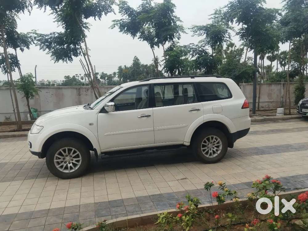 Mitsubishi Pajero 2013