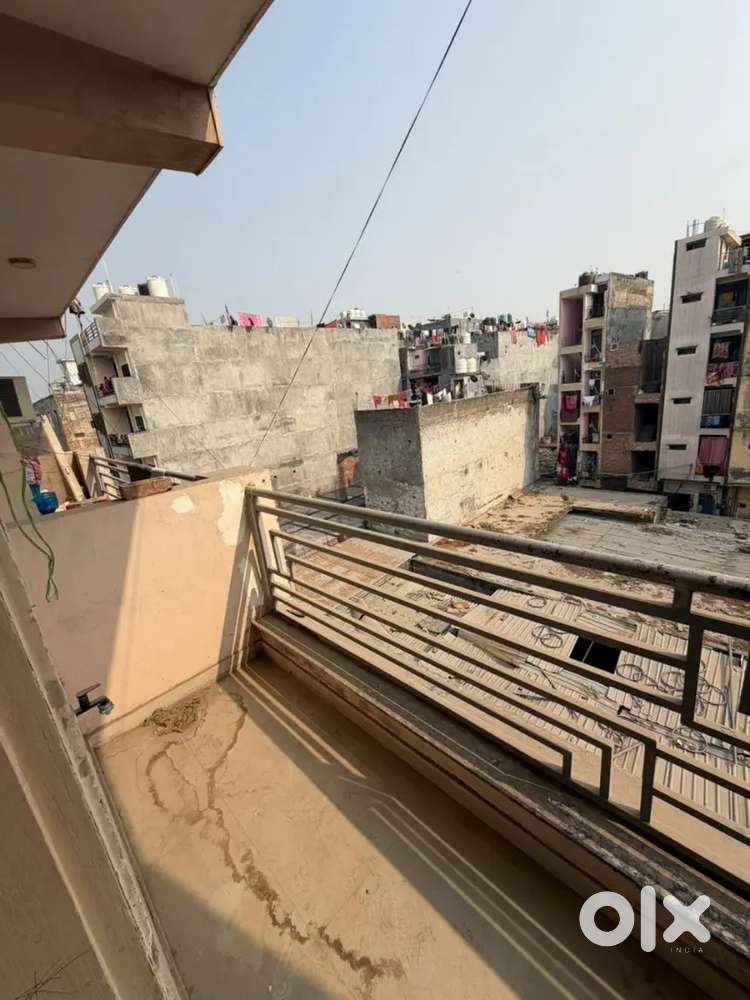 Luxury 1 bhk semi furnished near new ashok nagar metro station