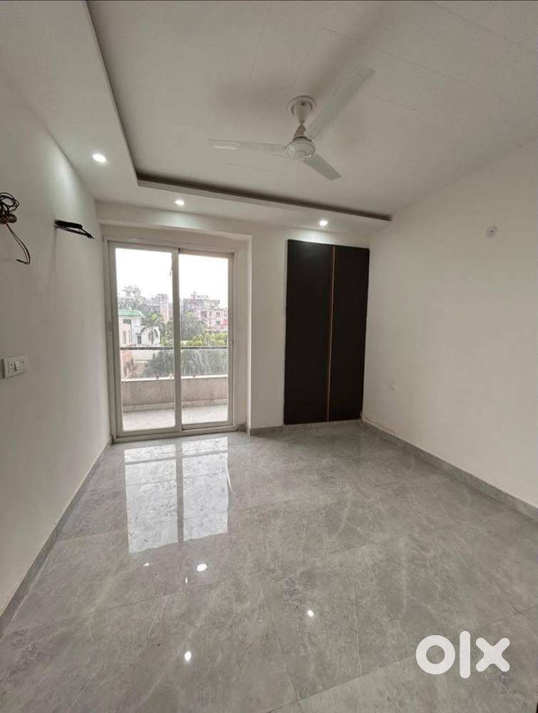 Sabse Sasta 1Room kitchen For Rent in saket near metro .