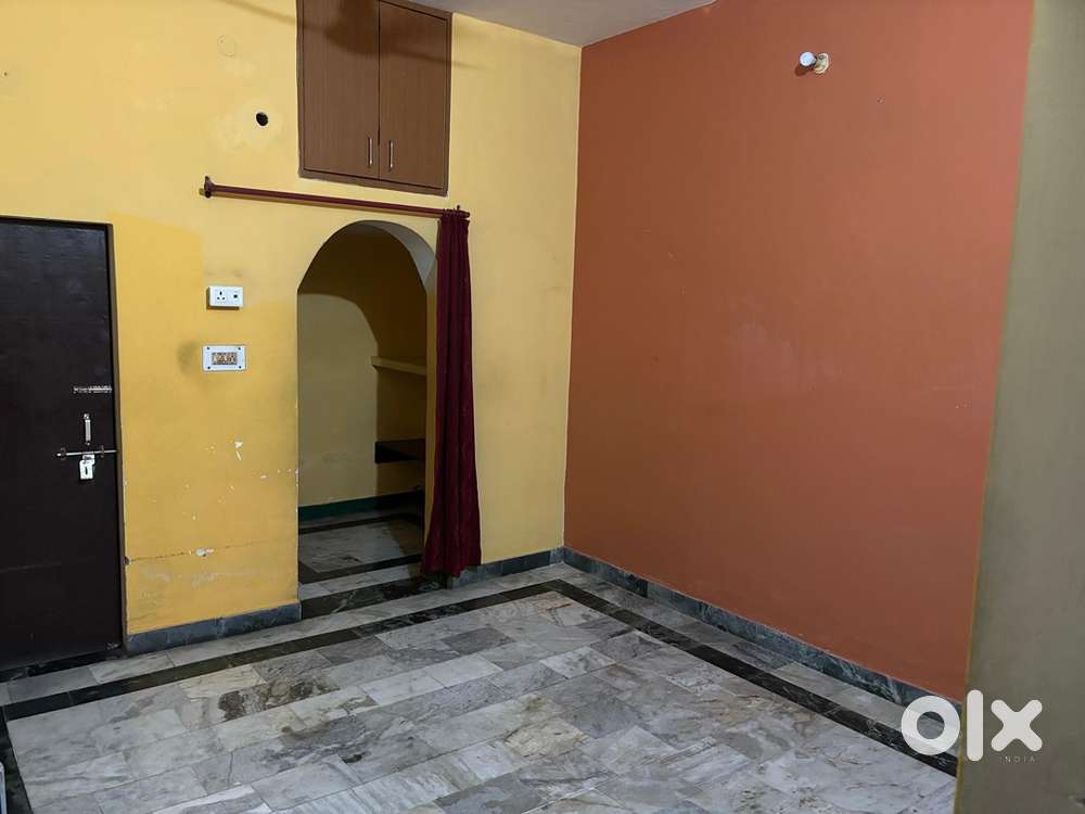 2 rooms available only college boys and office boys can contact