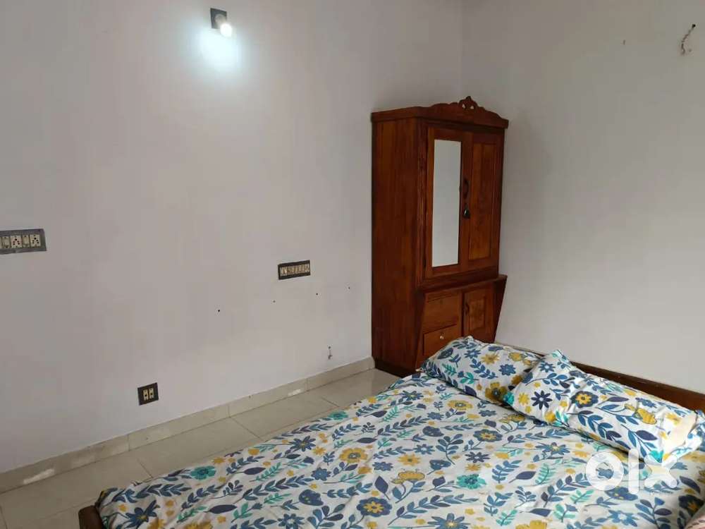 Vyttila Furnished 2bhk 19k Studio Apartments 11k Family/Bachelors