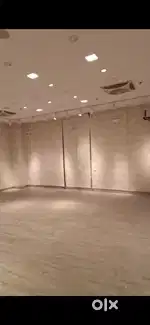 Unfurnished shop for rent at salt lake location, City centre 1
